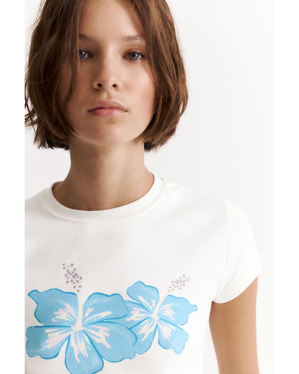 Pull&Bear White Hibiscus Floral T-Shirt