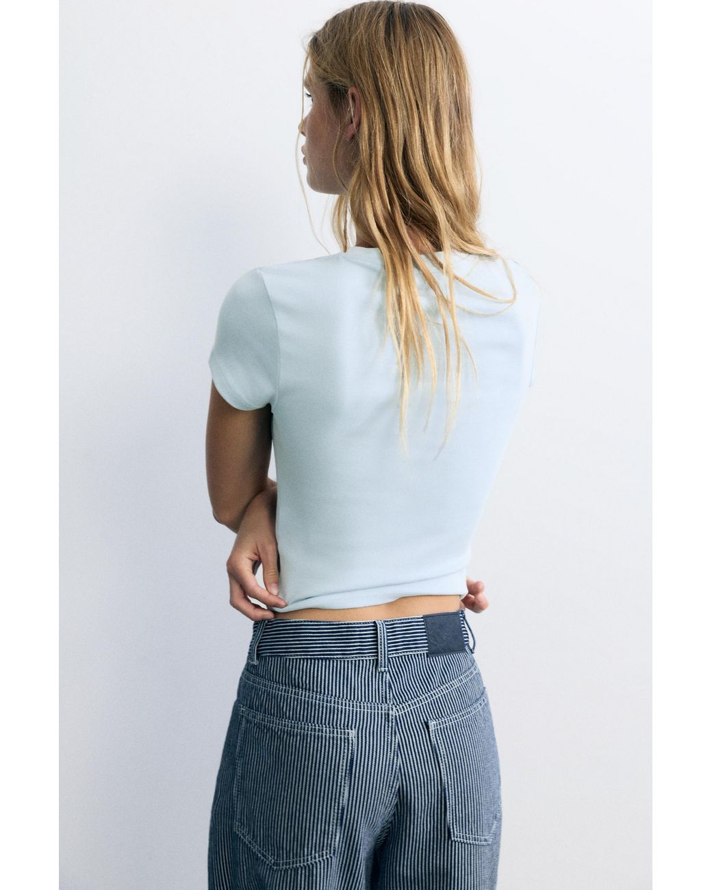 Pull&Bear T-Shirt Met Tekst En Studs in het Blue