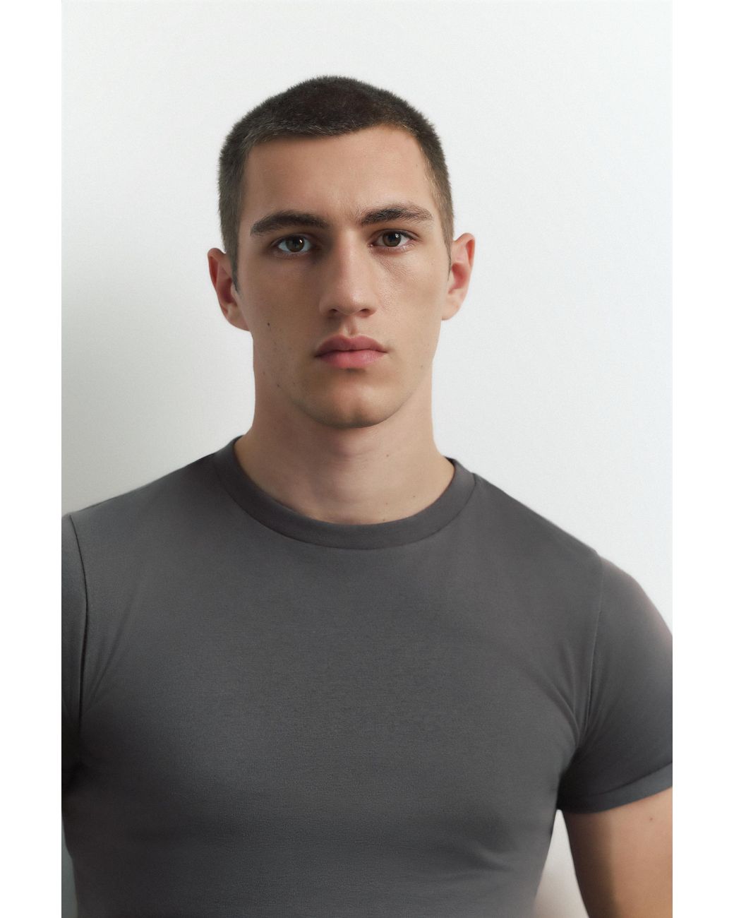 Pull&Bear Gray Muscle Fit T-Shirt for men