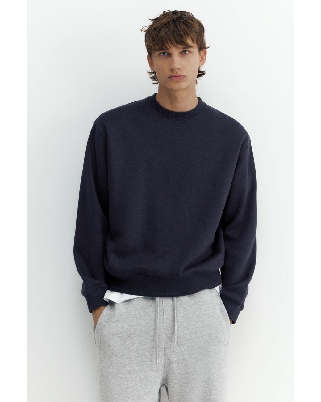 Pull&Bear Blue Relaxed Fit Round Neck Sweatshirt for men