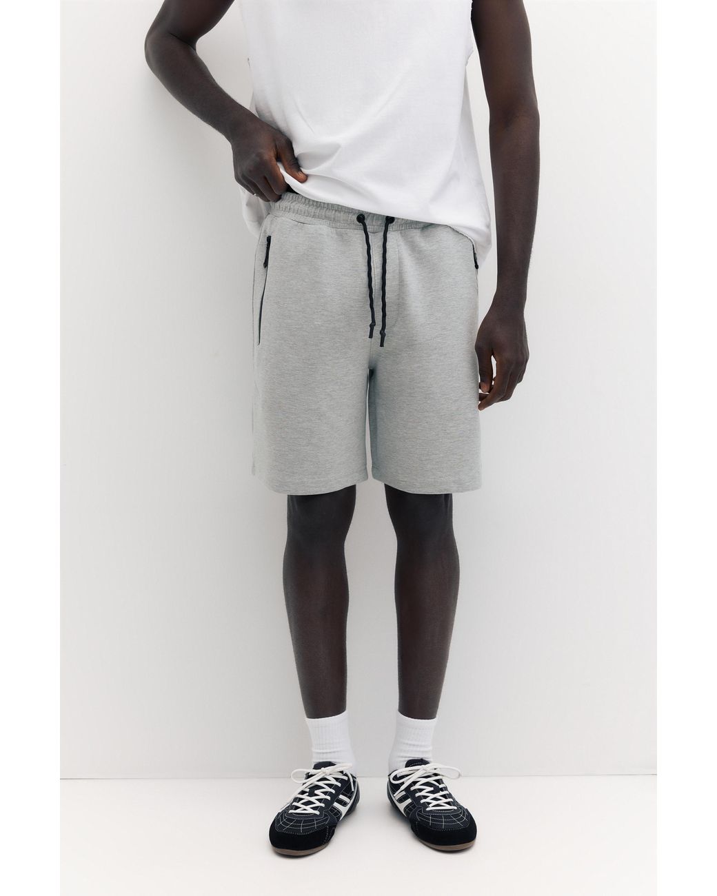 Pull&Bear Gray Regular Fit Jogger Bermuda Shorts for men