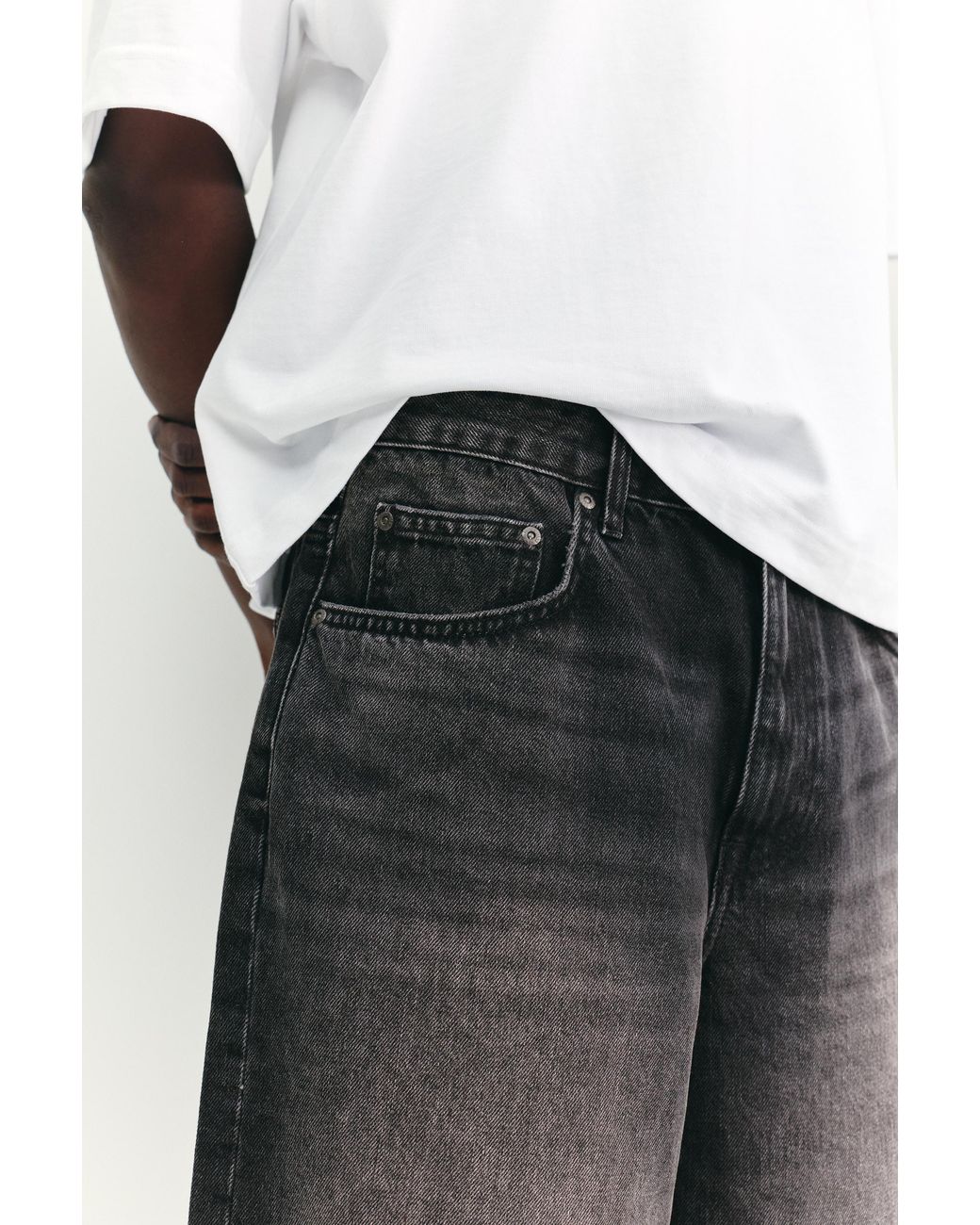 Pull&Bear Gray Raw Hem Skater Bermuda Shorts for men