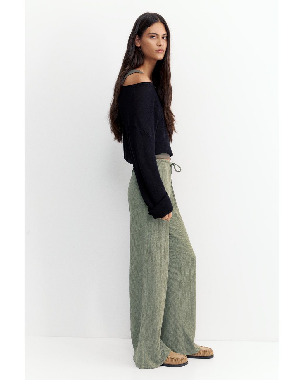 Pull&Bear Green Wide-Leg Crepe Trousers