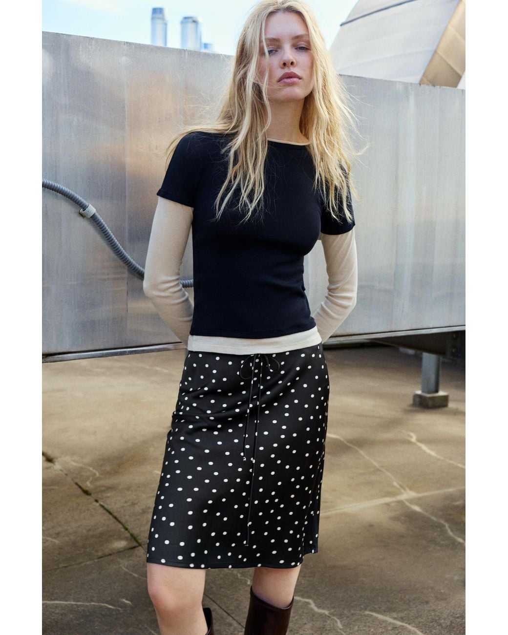 Pull&Bear Blue Polka Dot Satin Midi Skirt