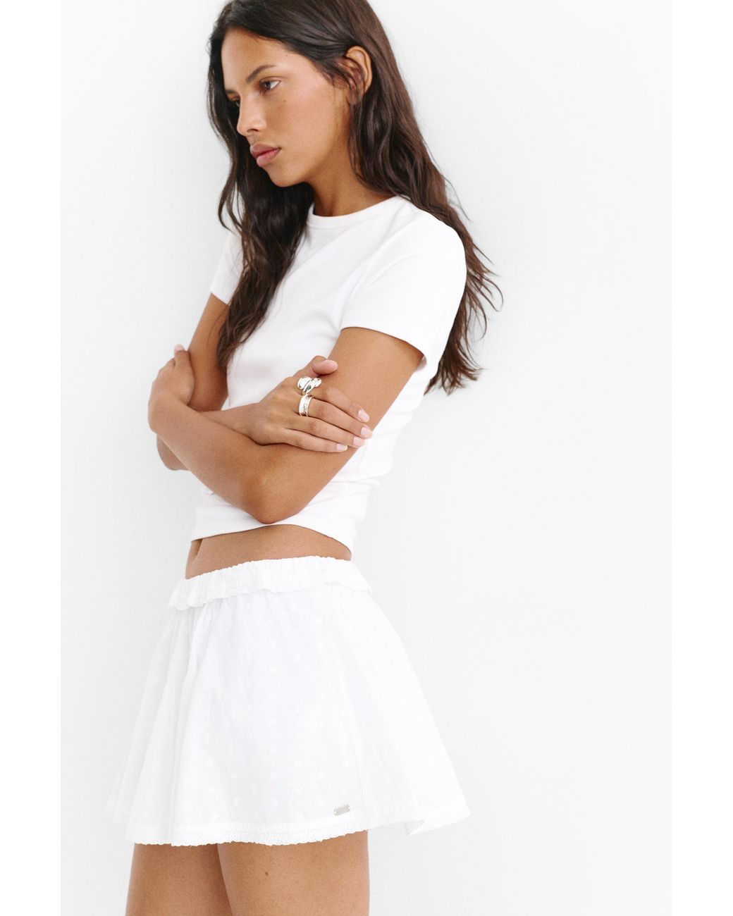 Pull&Bear White Swiss Embroidery Mini Skirt