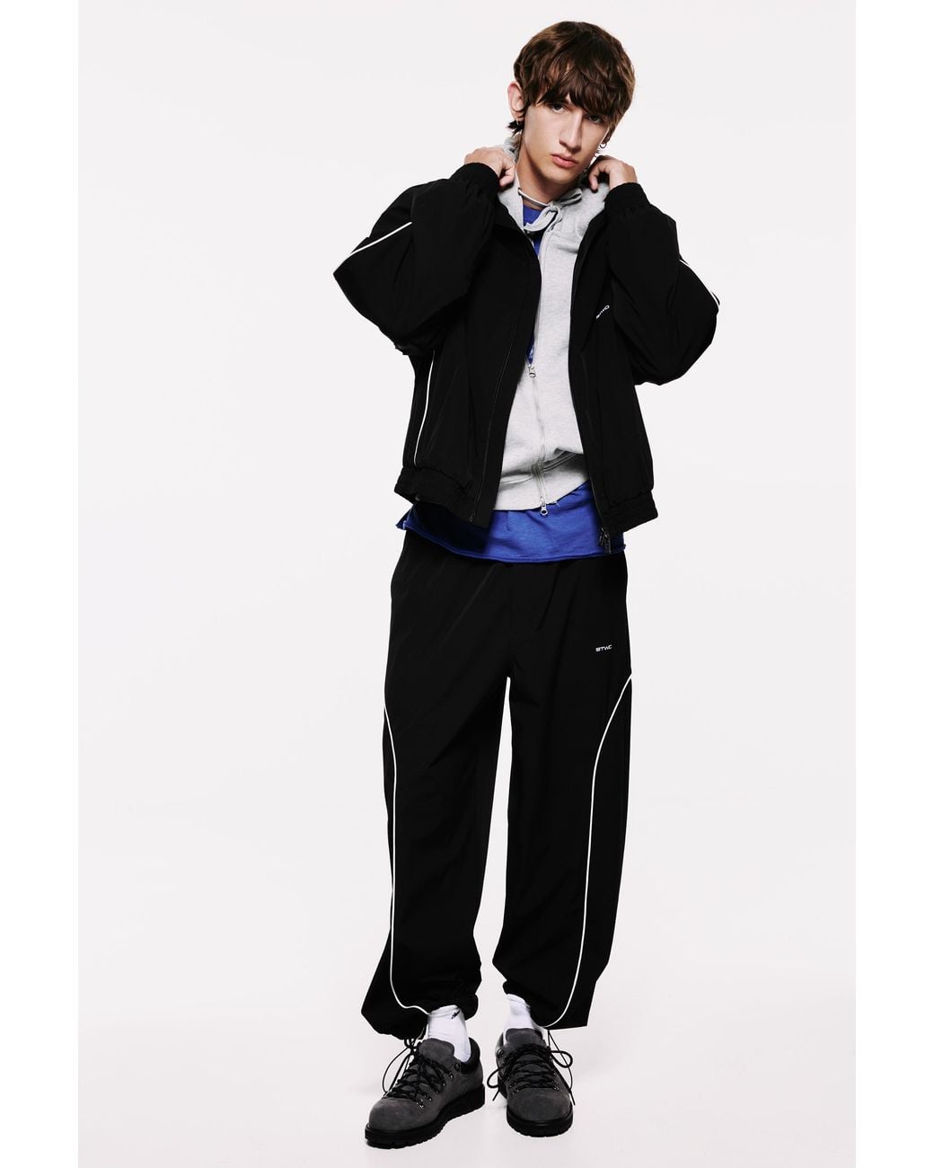 Pull&Bear Black Technical Piped Jogger Trousers for men