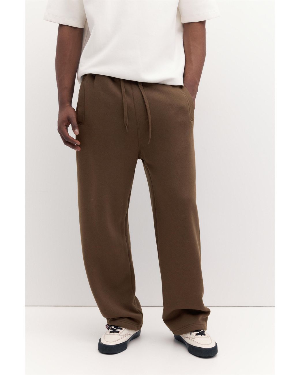 Pull&Bear Basic Baggy-Jogginghose in Brown für Herren