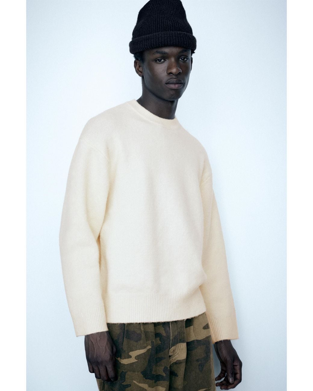 Pull&Bear White Basic Round Neck Jumper for men