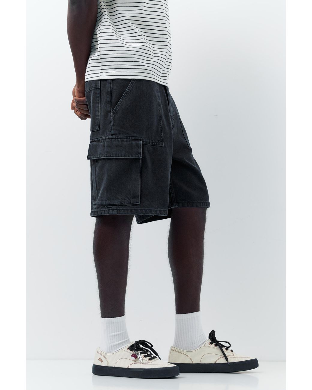 Pull&Bear Gray Baggy Cargo Bermuda Shorts for men