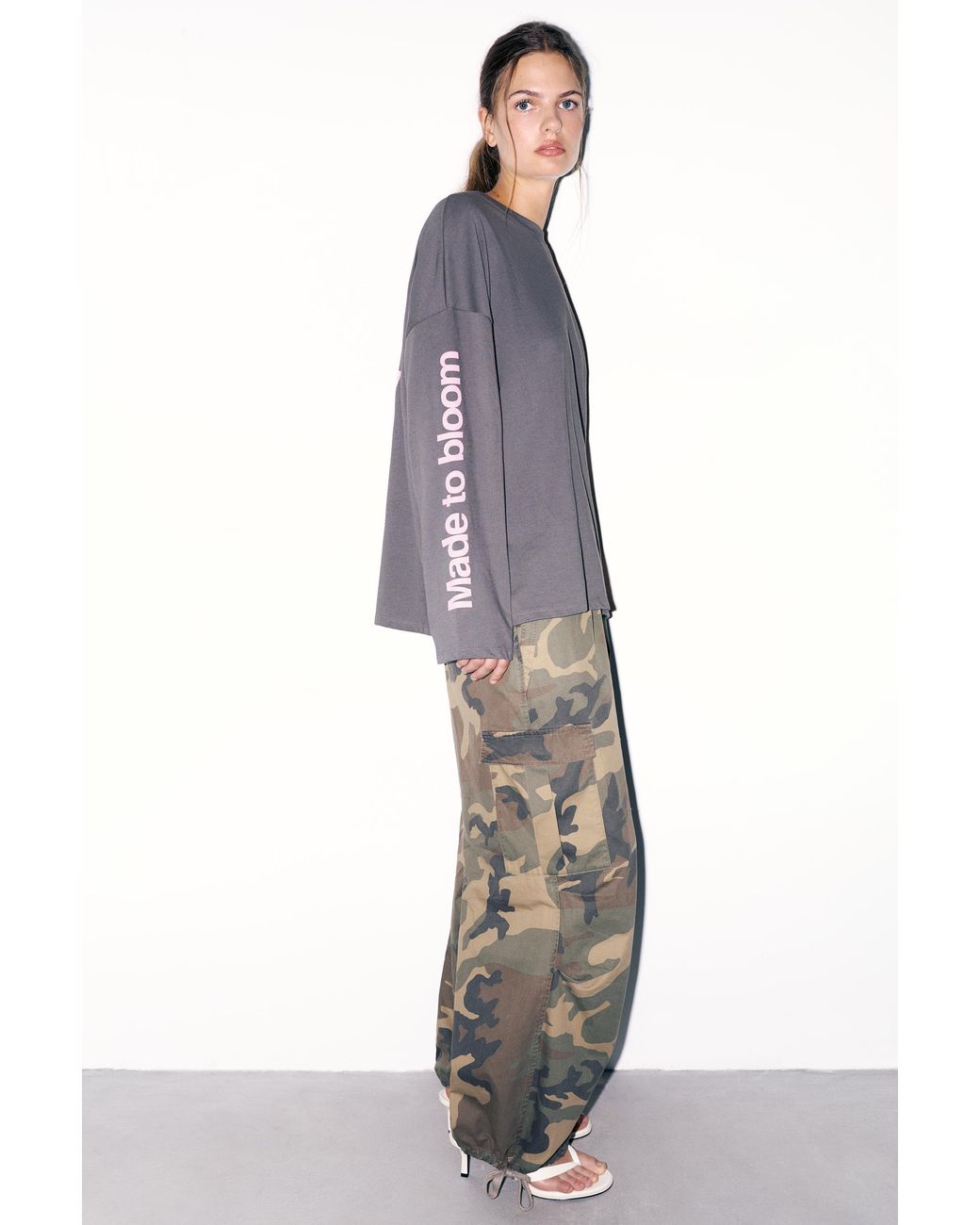 Pull&Bear Gray Stwd Flower Graphic T-Shirt