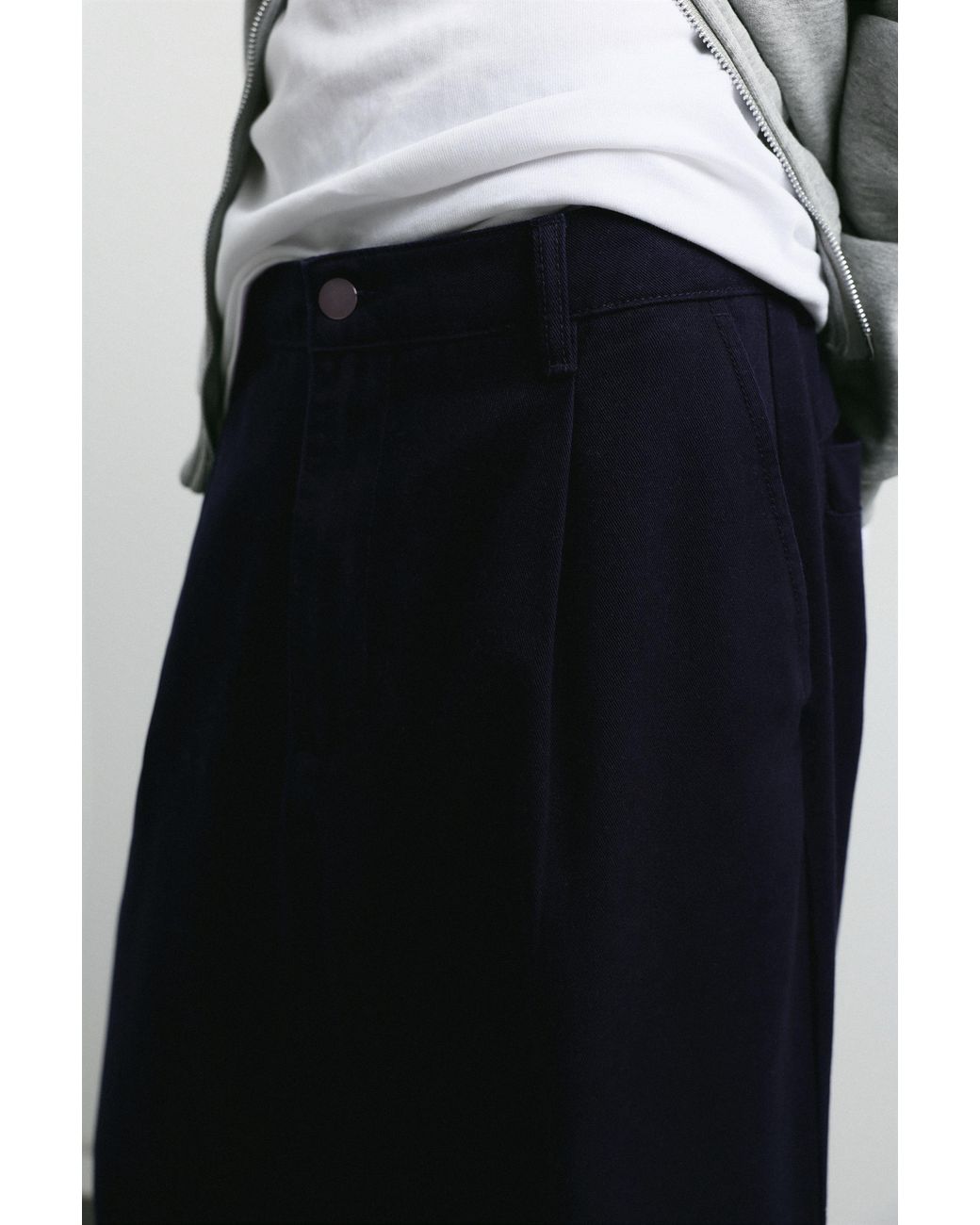 Pull&Bear Gray Baggy Darted Chinos for men