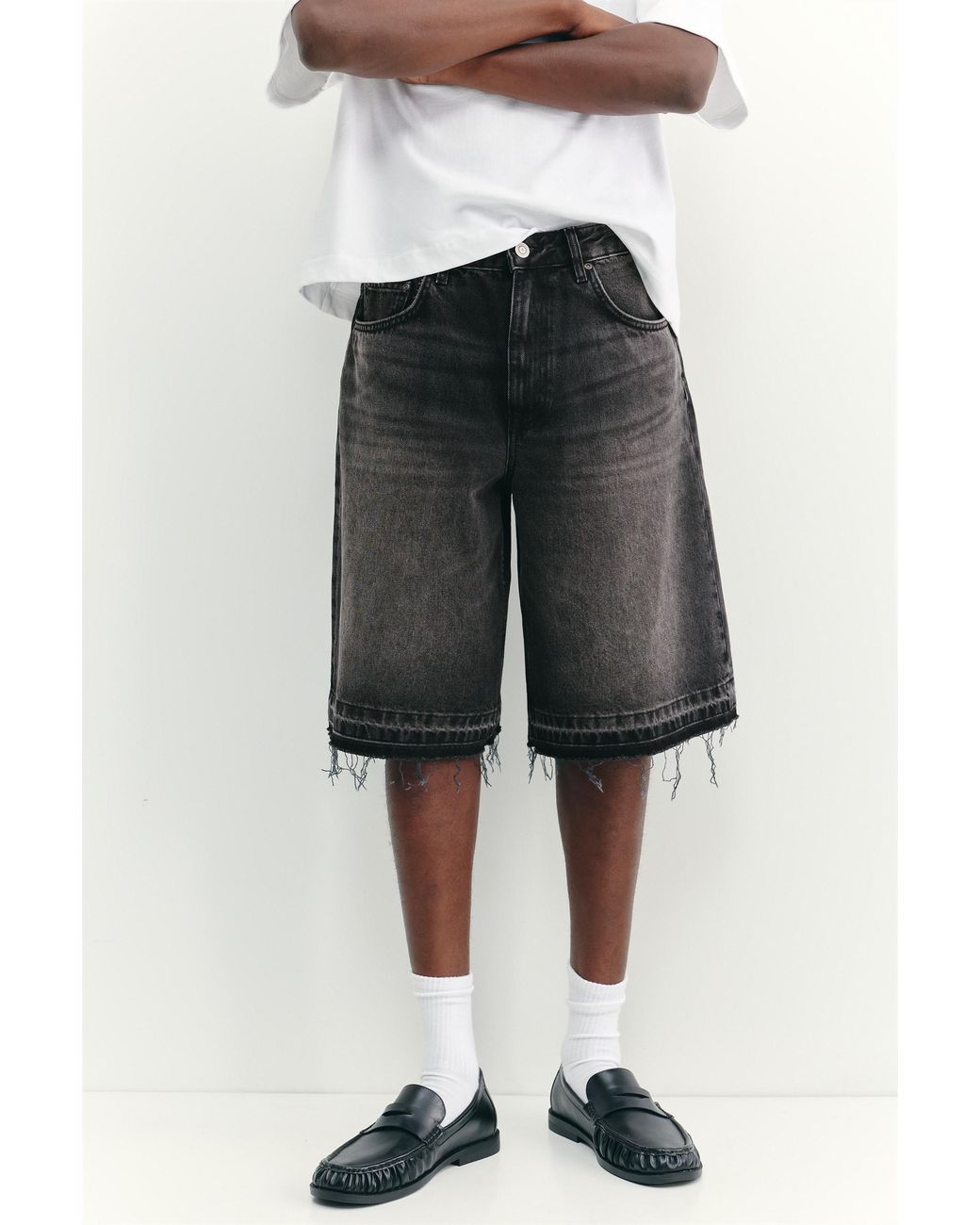 Pull&Bear Gray Raw Hem Skater Bermuda Shorts for men