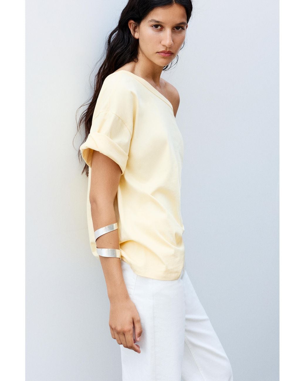 Pull&Bear White Curved Arm Cuff
