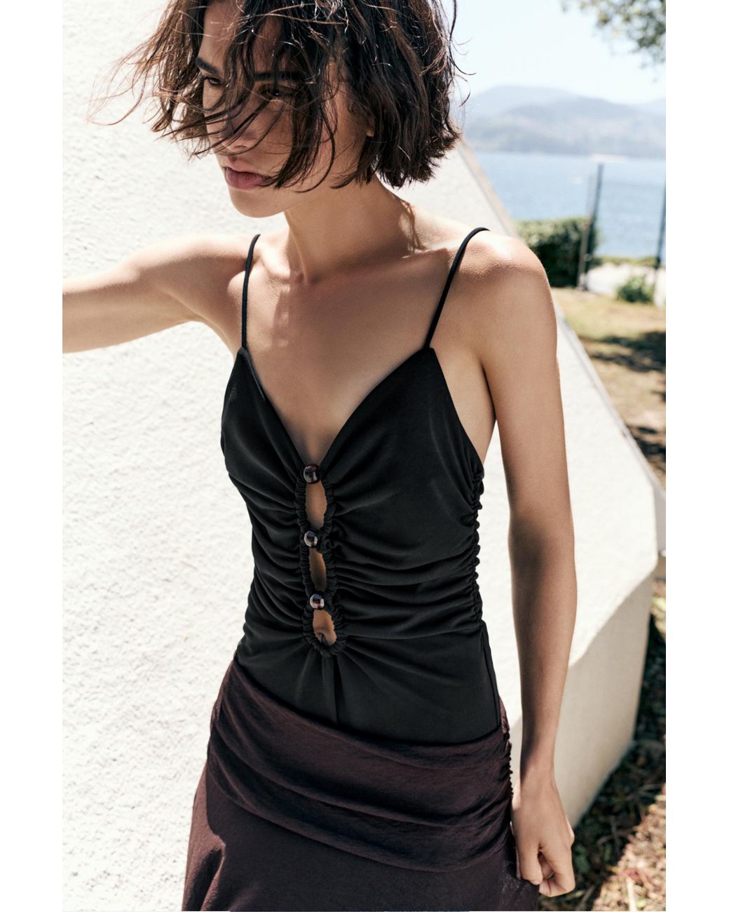 Body Con Cut Out E Applicazioni di Pull&Bear in Black