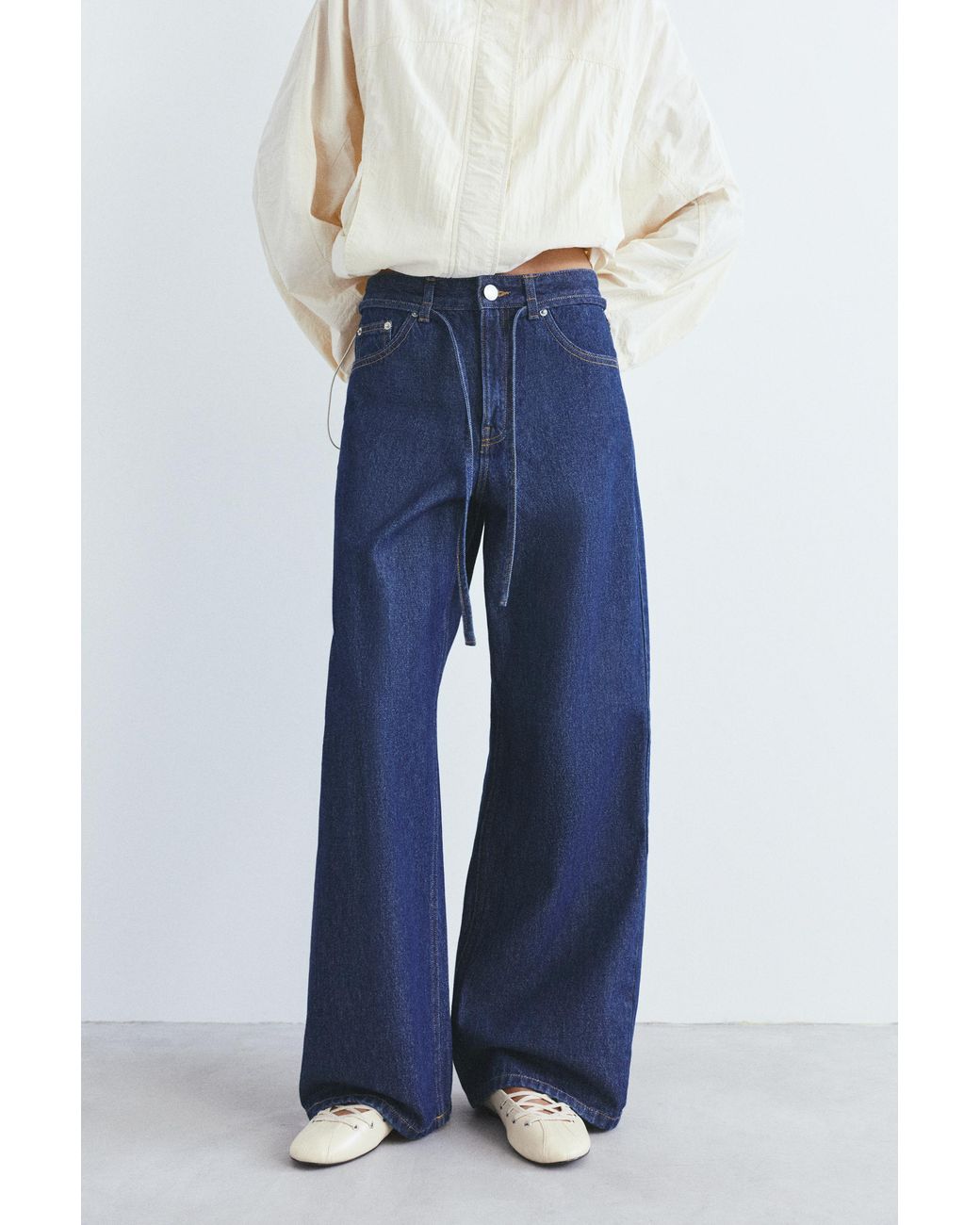 Pull&Bear Baggy Jeans With Belt in Blue | Lyst UK