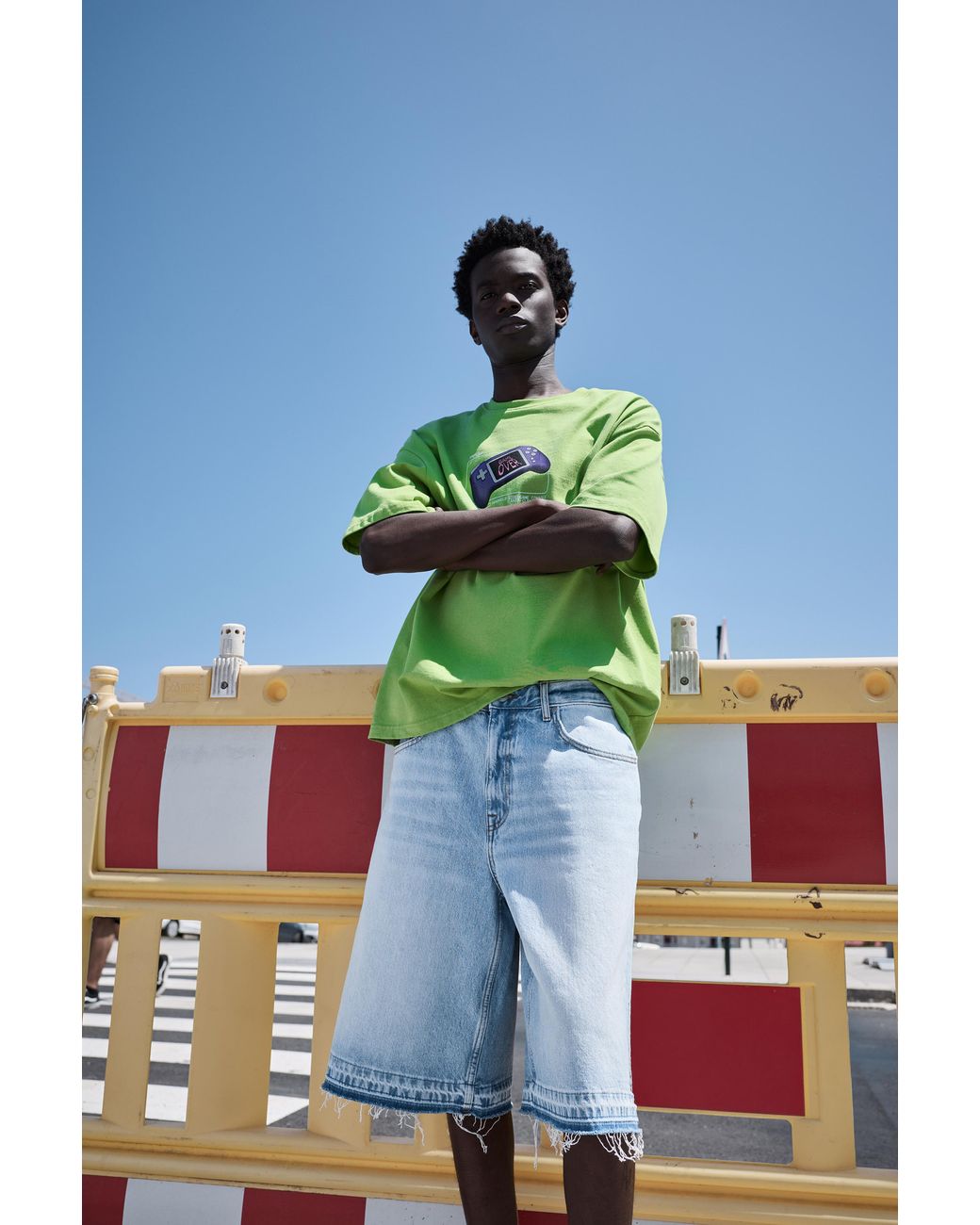 Pull&Bear Blue Raw Hem Skater Bermuda Shorts for men