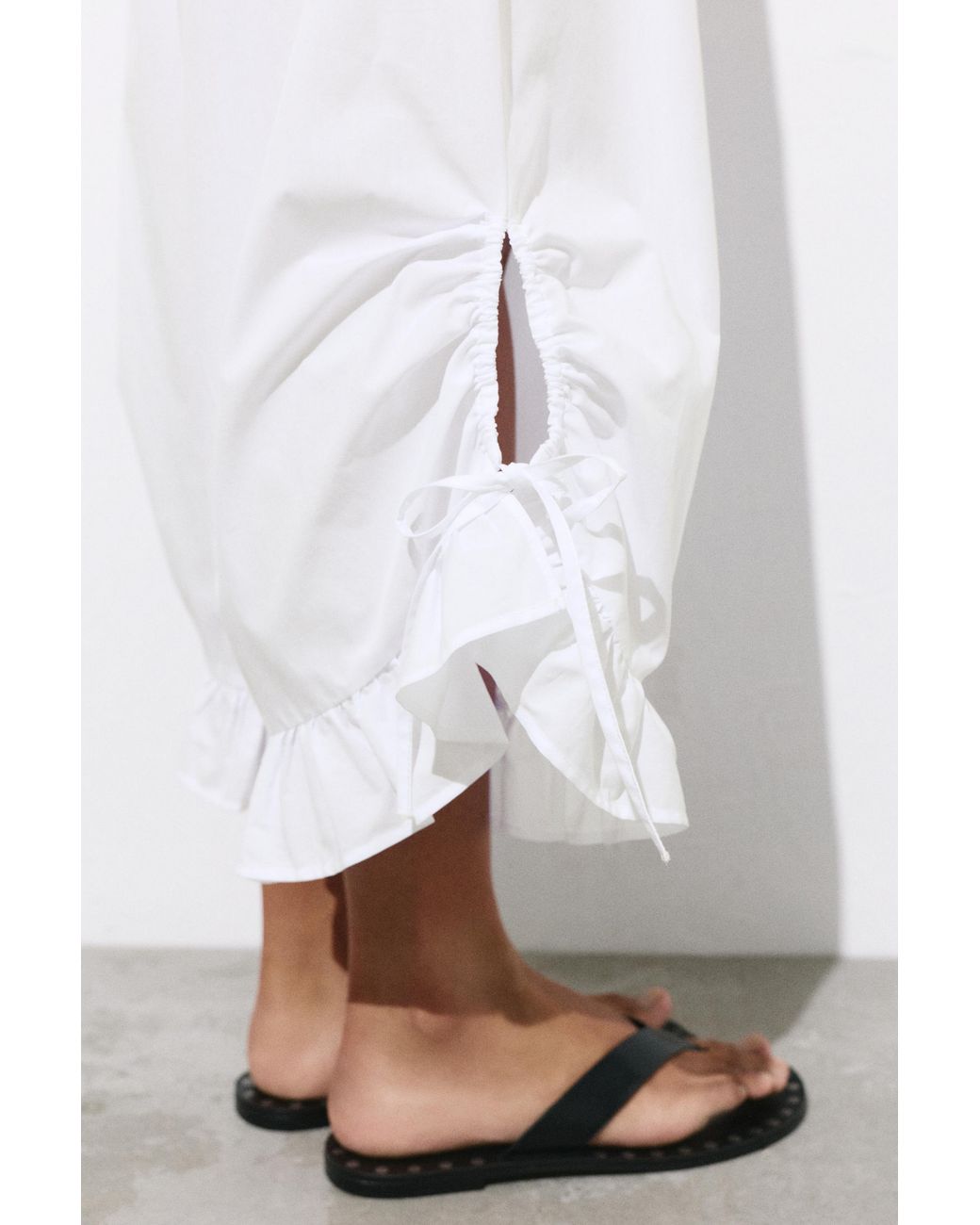 Pull&Bear White Sarouel Trousers With Frill And Bows