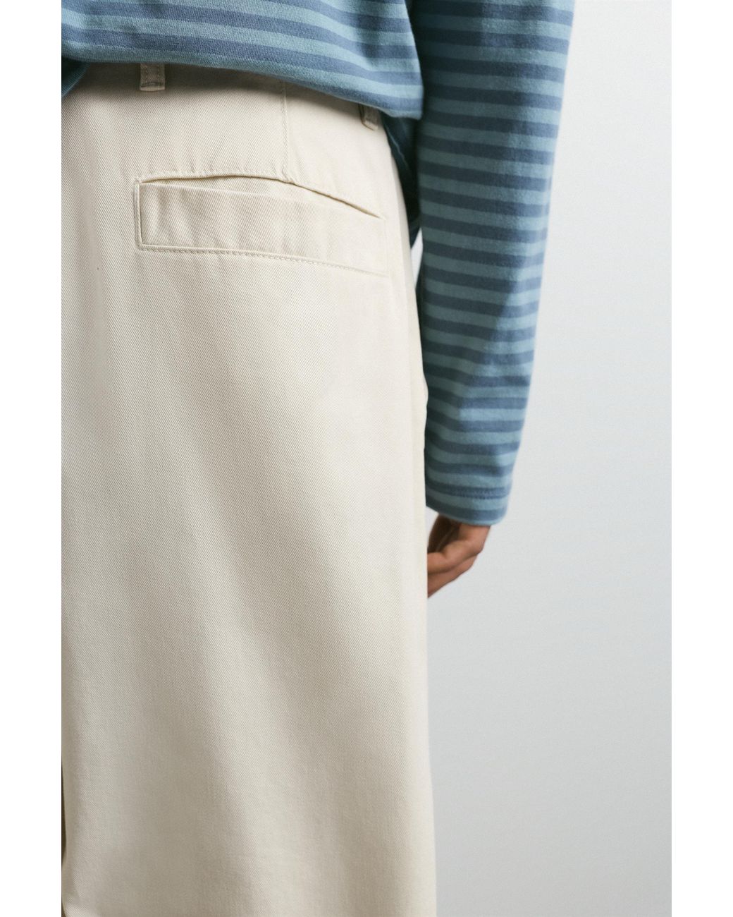 Pull&Bear Multicolor Baggy Chino Trousers With Darts for men