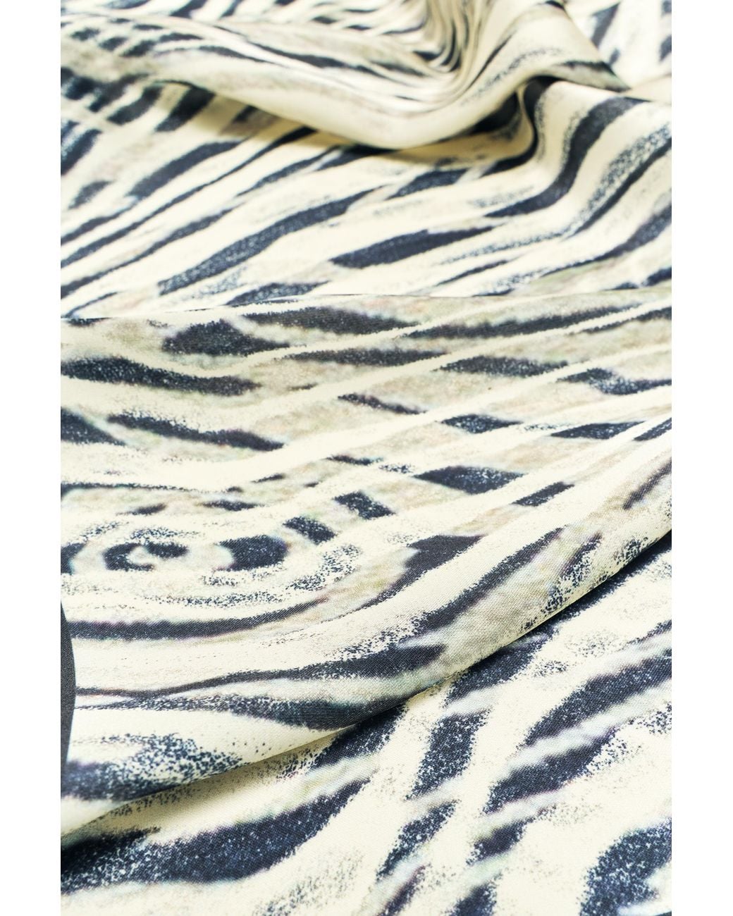 Pull&Bear Blue Zebra Print Bandana