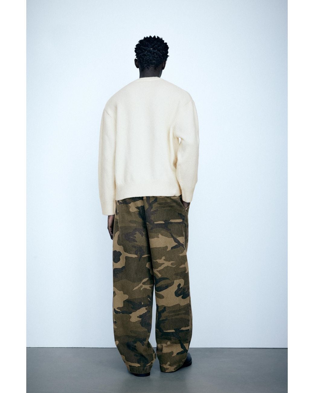 Pull&Bear White Basic Round Neck Jumper for men