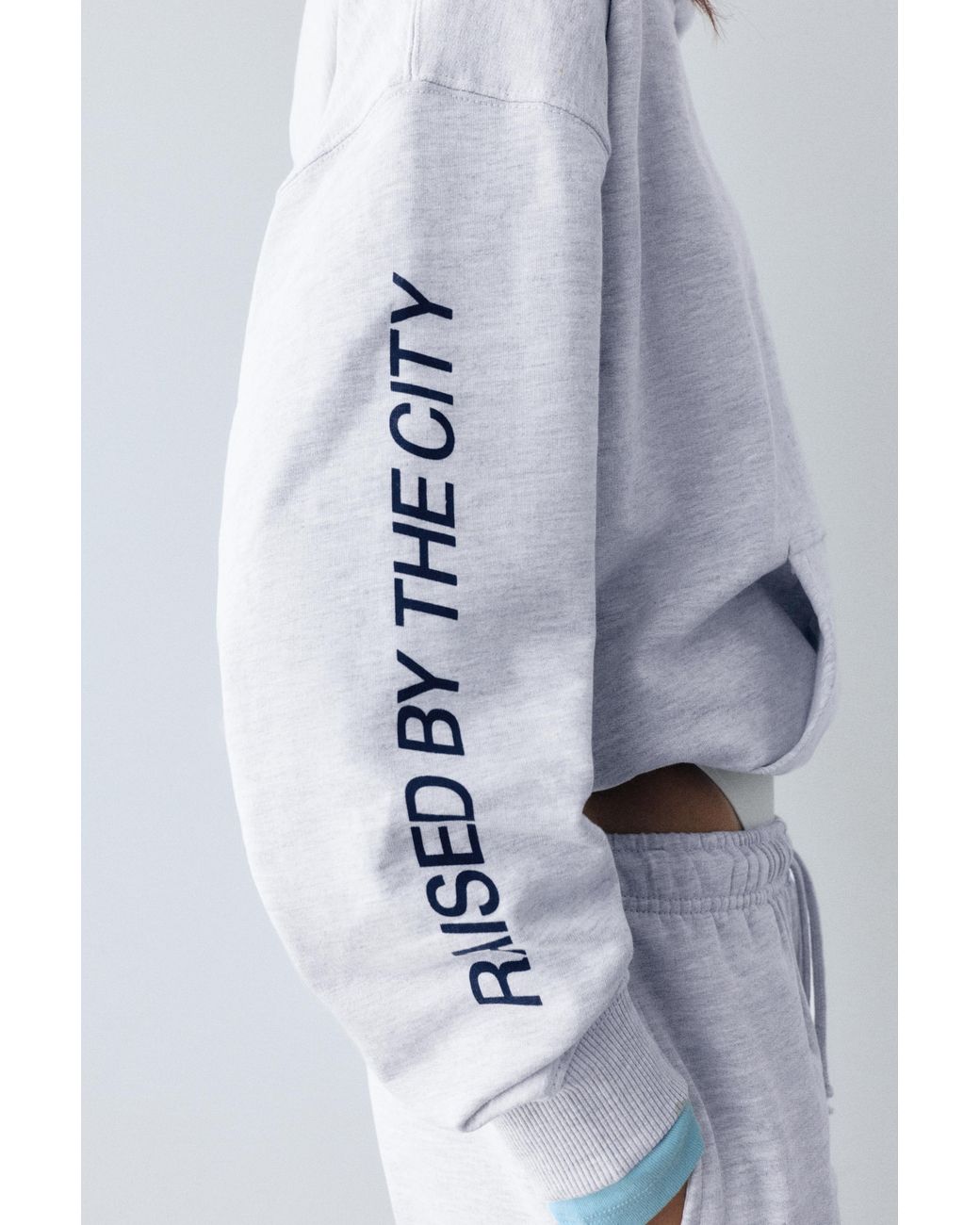 Sweat À Capuche Graphique En Daim Pull&Bear en coloris Gray