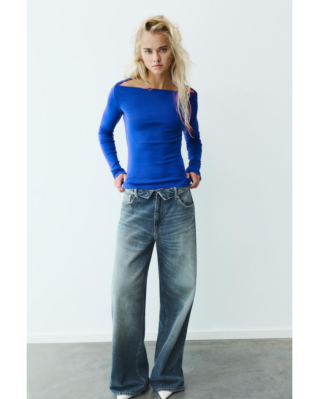 Pull&Bear Blue Fitted Straight Neckline T-Shirt