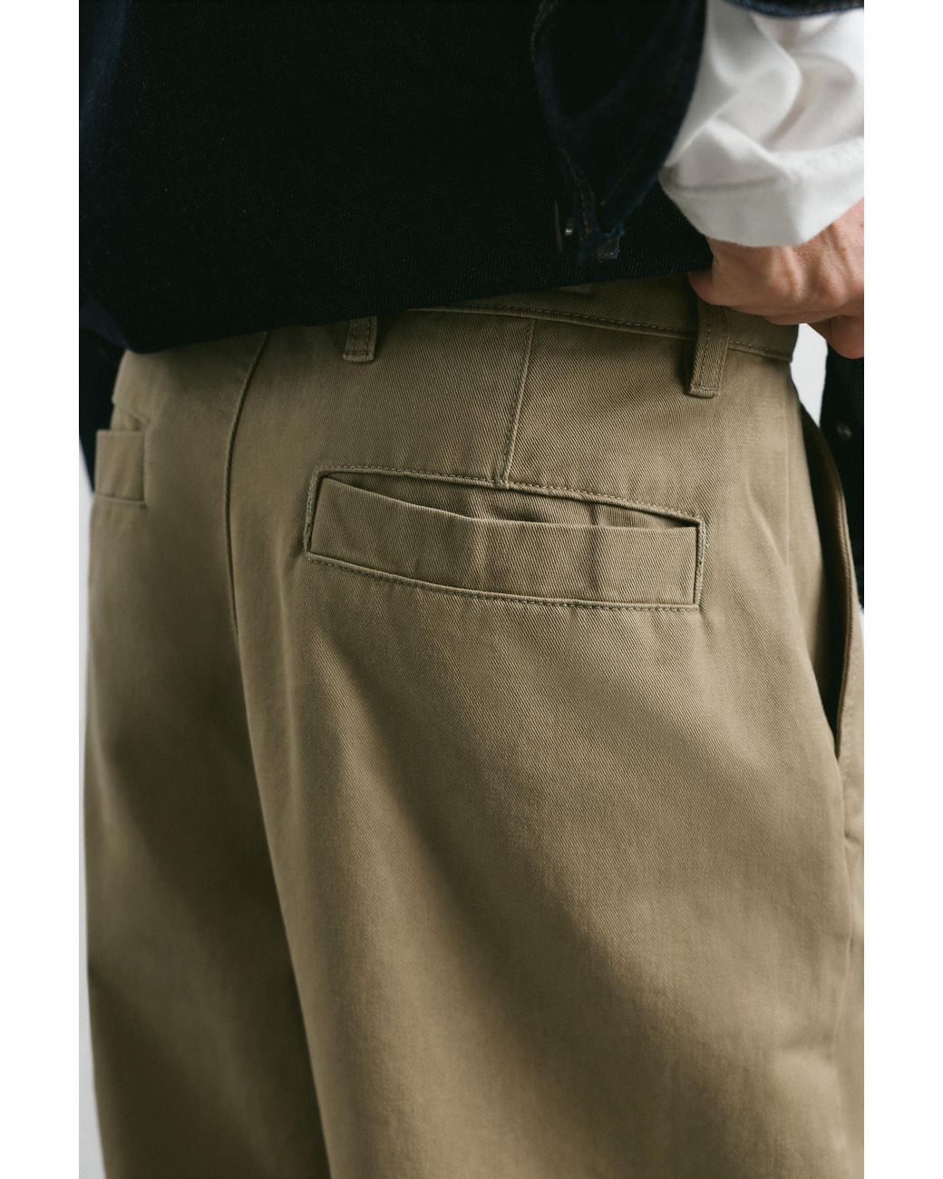 Pull&Bear Natural Baggy Darted Chinos for men