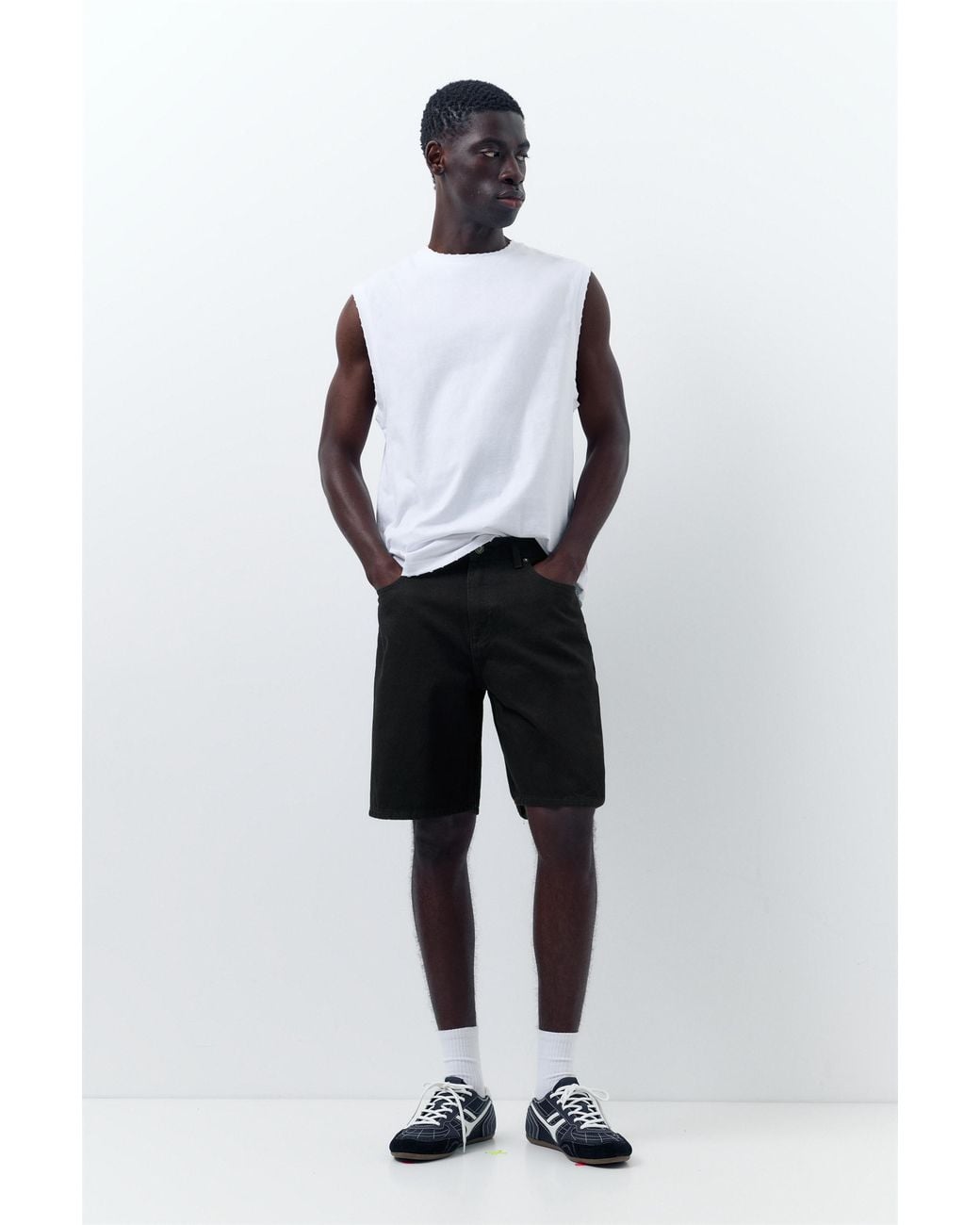 Pull&Bear White Standard Denim Bermuda Shorts for men