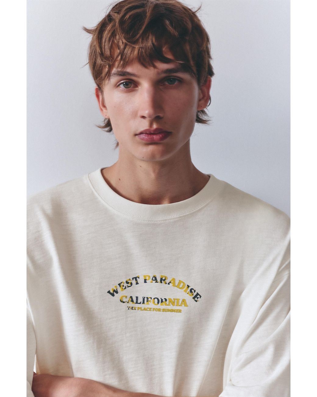Pull&Bear White West Paradise Graphic T-Shirt for men