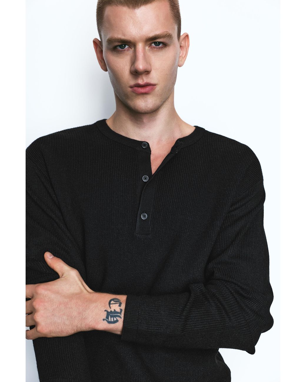 Pull&Bear Black Henley Collar Jumper for men
