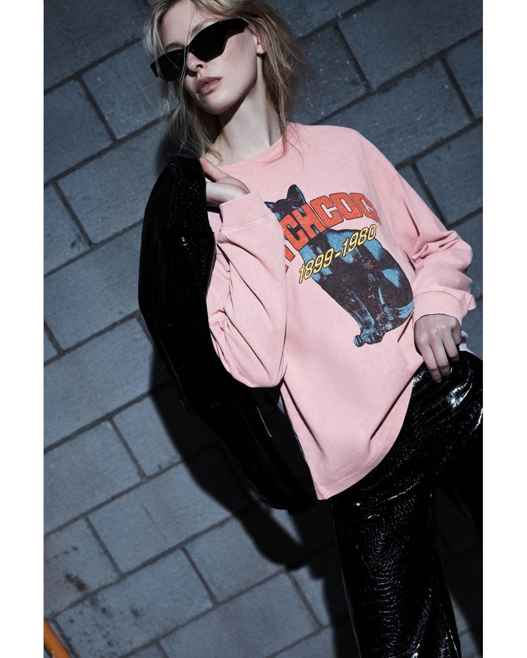Pull&Bear Black Hitchcock Regular Fit T-Shirt