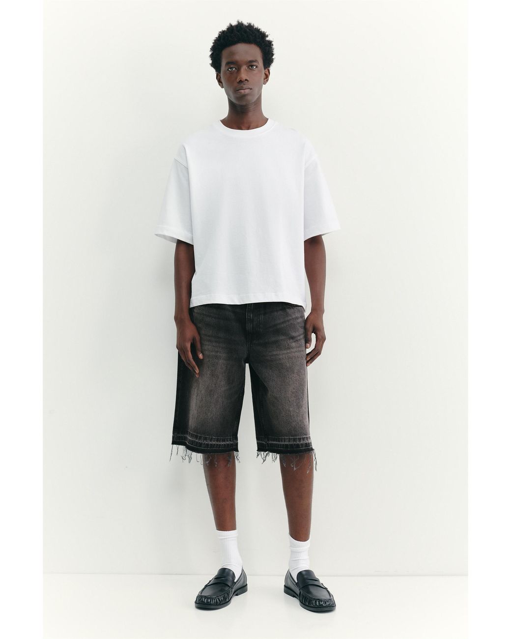 Pull&Bear Gray Raw Hem Skater Bermuda Shorts for men