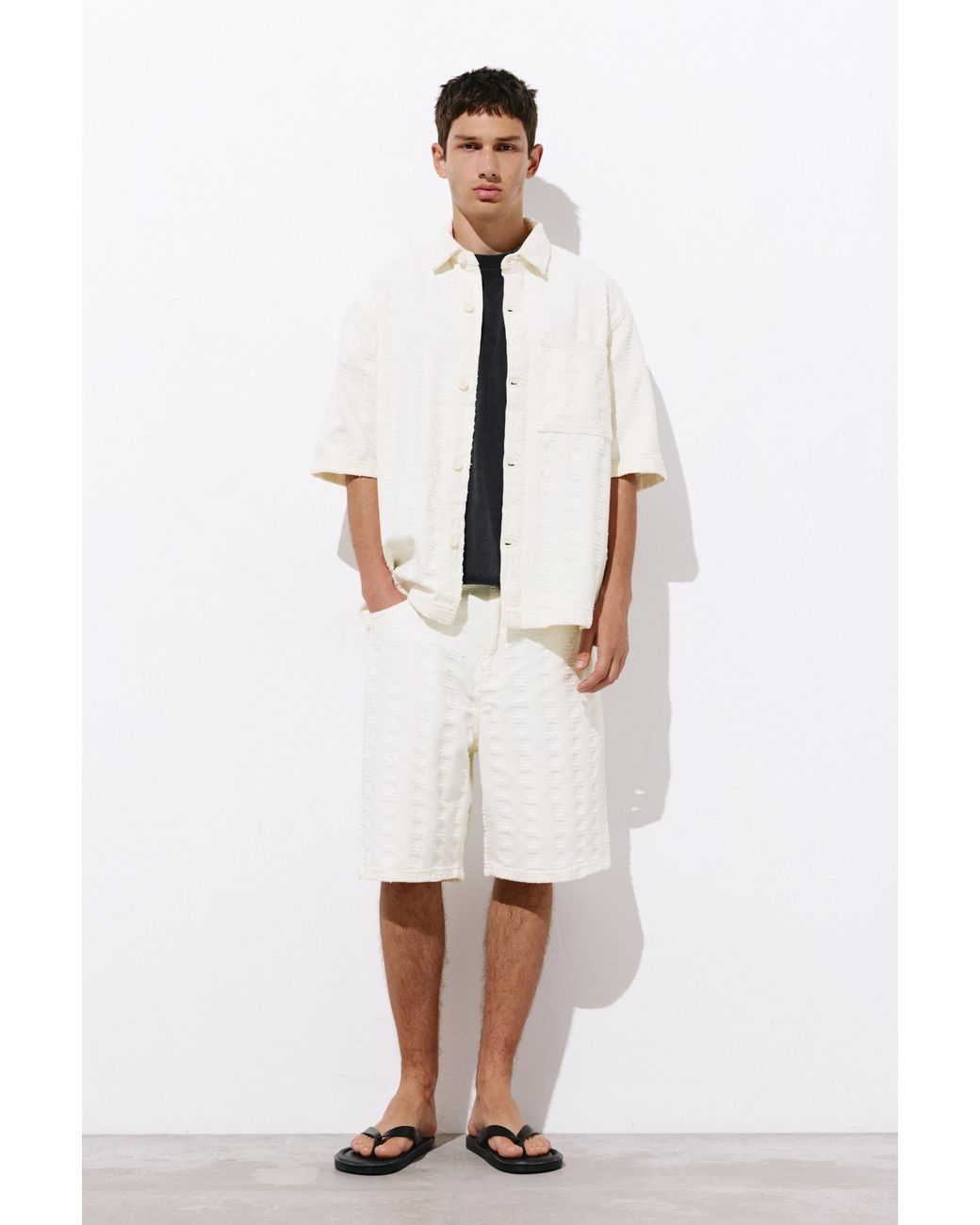 Pull&Bear White Jacquard Denim Bermuda Shorts for men