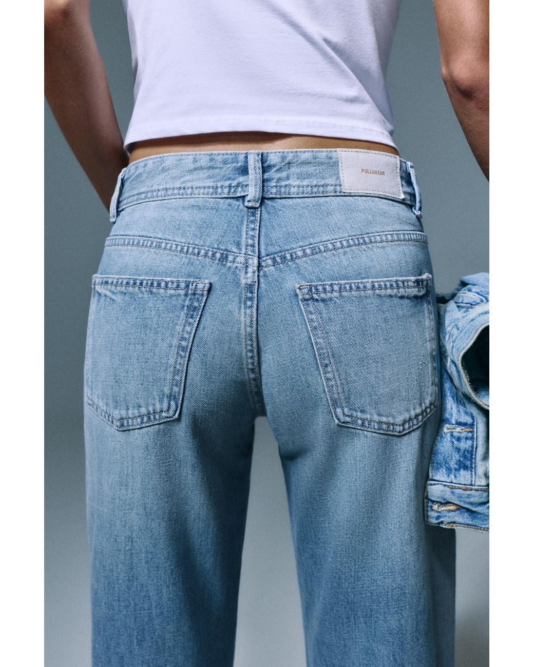 Pull&Bear Blue Low-Rise Straight-Leg Jeans