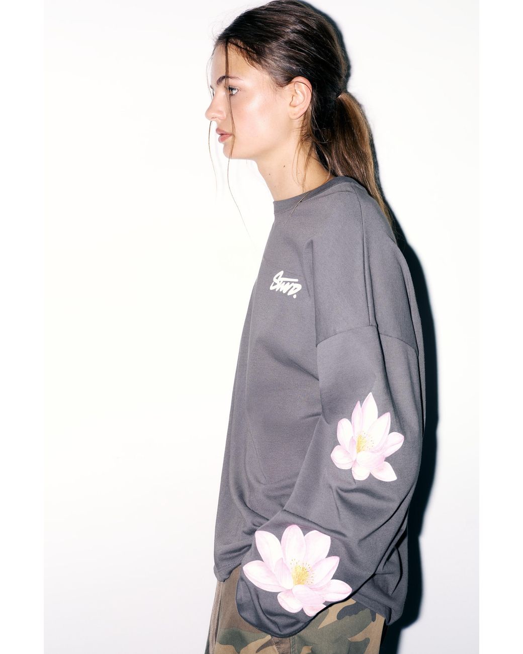 Pull&Bear Gray Stwd Flower Graphic T-Shirt