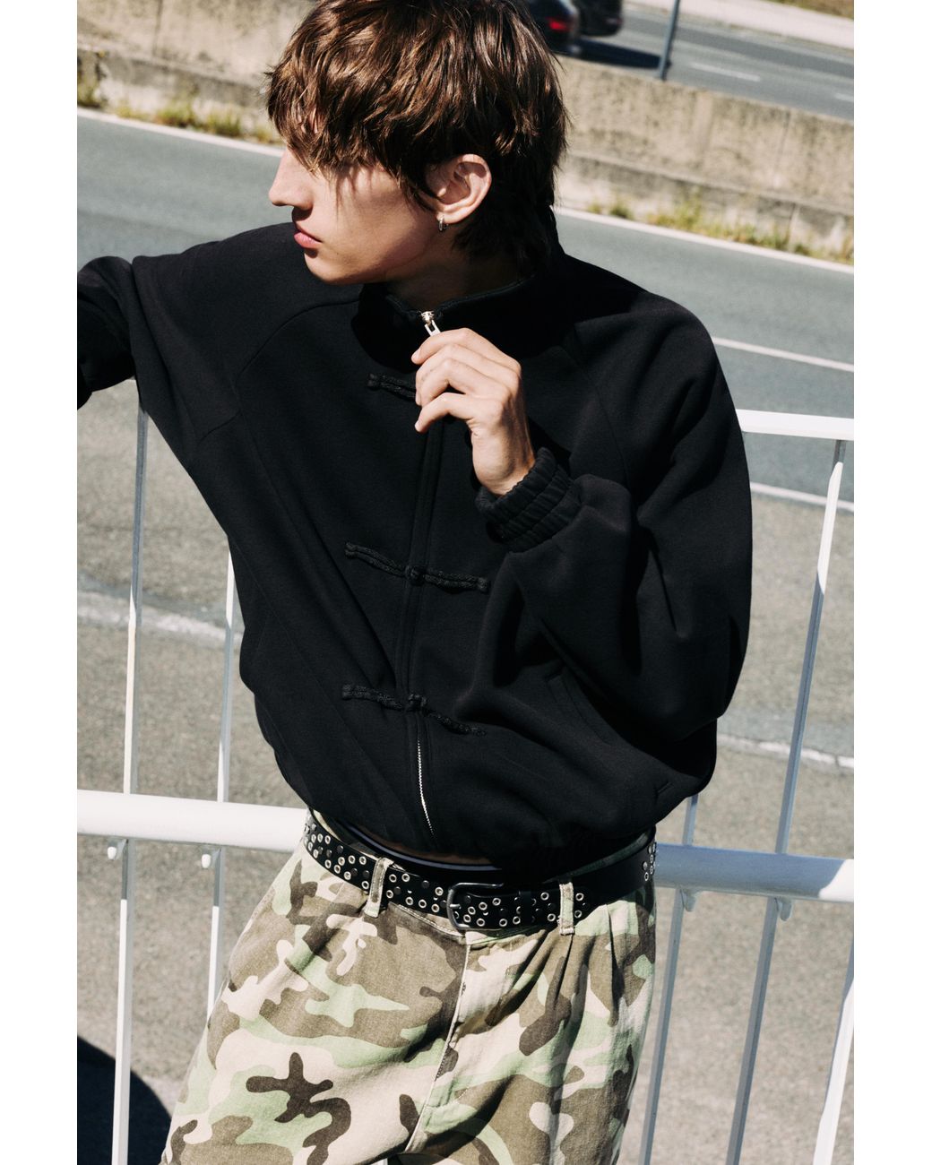 Pull&Bear Black Zip-Up Sweatshirt With Fireman Clasp for men