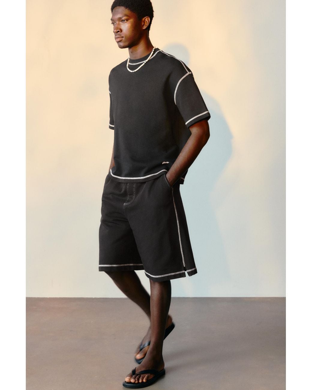 Pull&Bear Black Short Sleeve Stwd Seam Sweatshirt for men