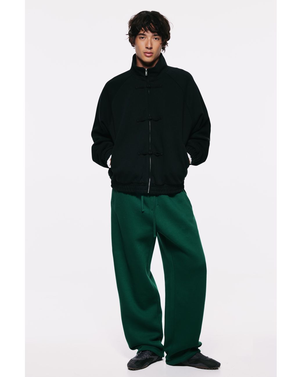 Pull&Bear Green Basic Baggy Sweatpants for men