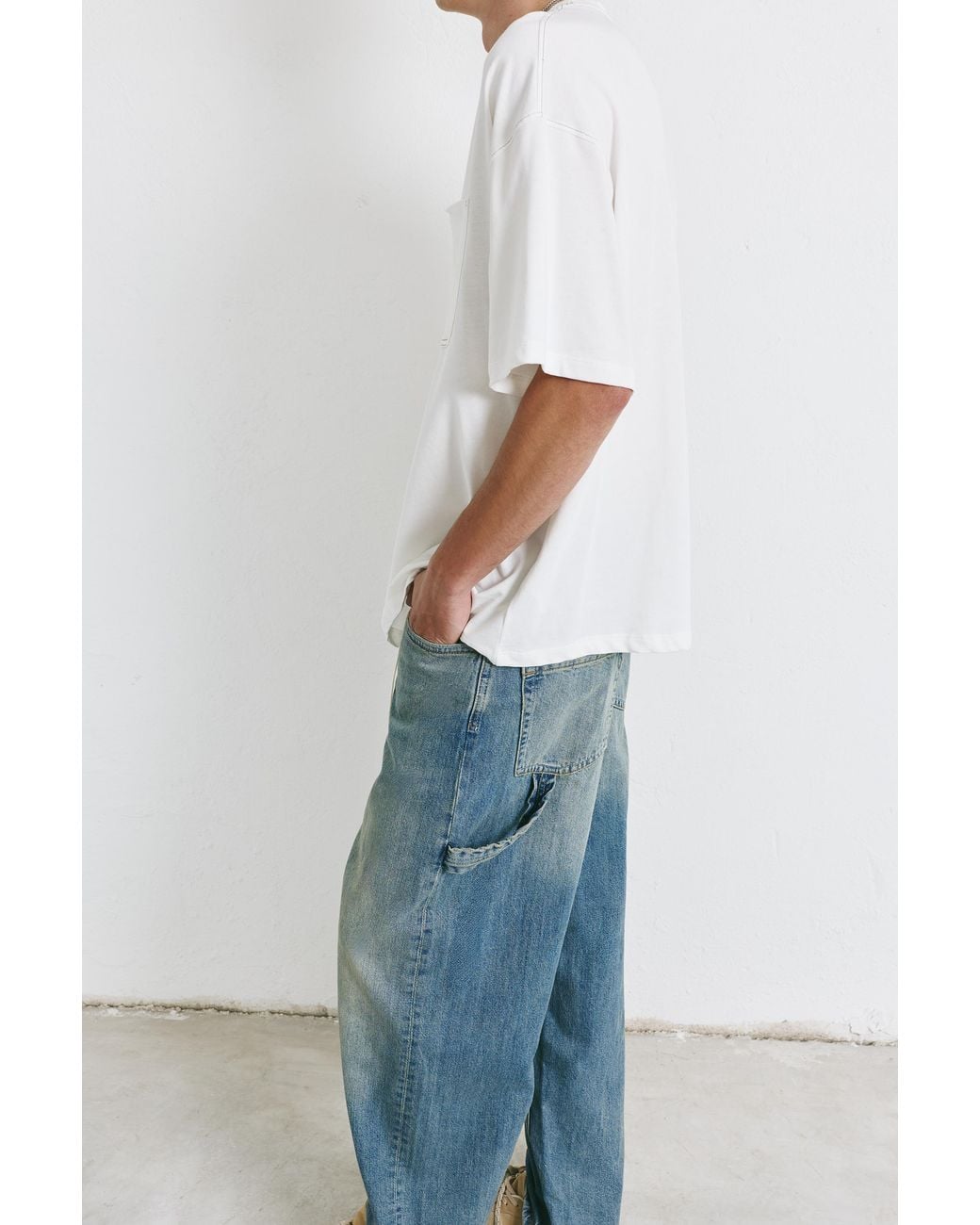 Pull&Bear Black Relaxed Fit Panelled Baggy Jeans for men