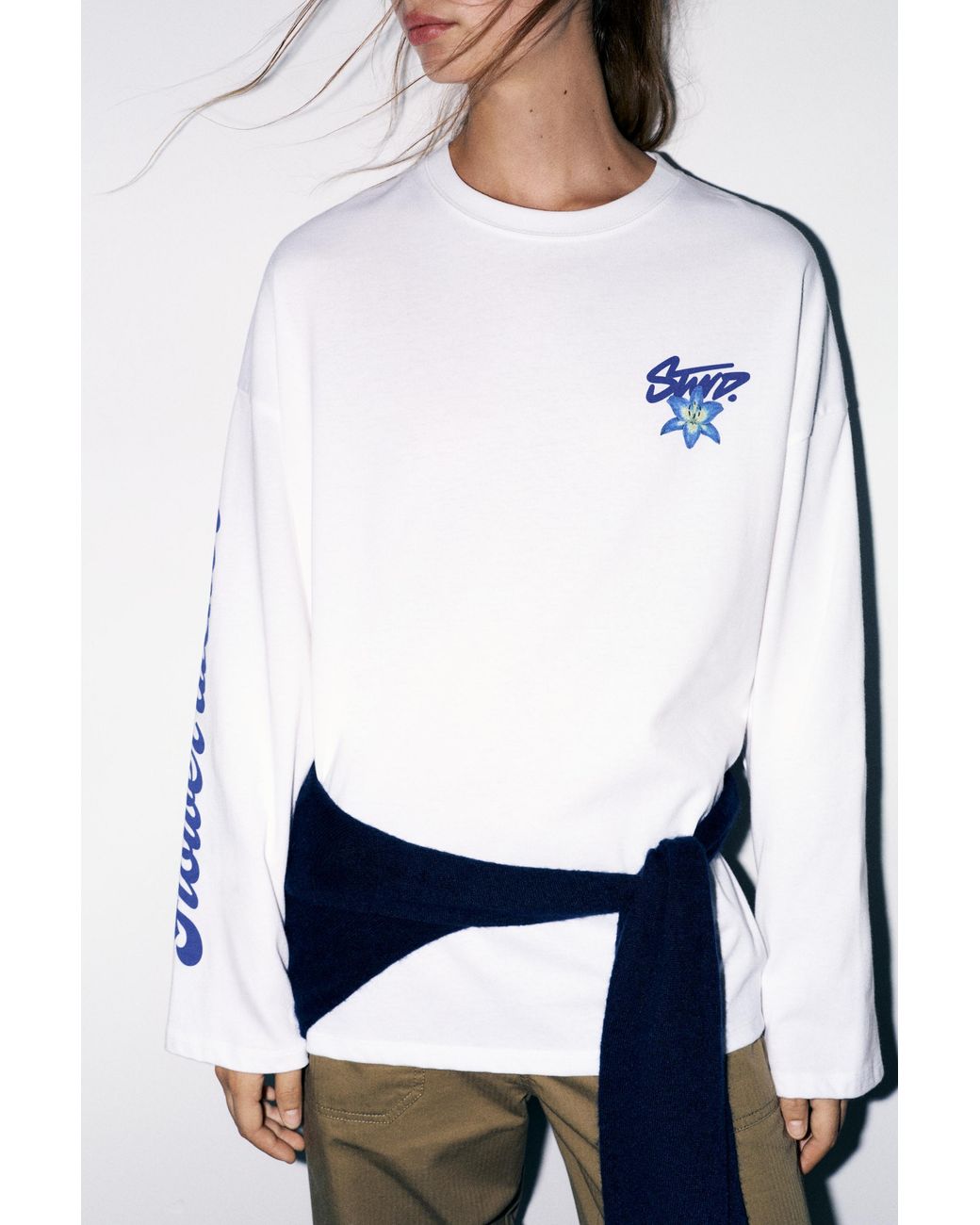 Pull&Bear Blue Stwd Flower Graphic T-Shirt