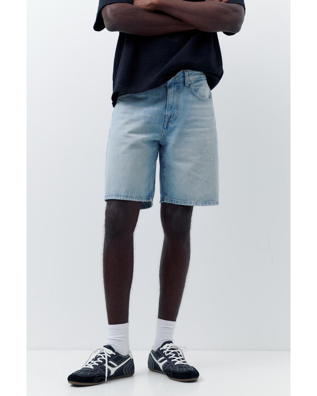 Pull&Bear Blue Standard Denim Bermuda Shorts for men