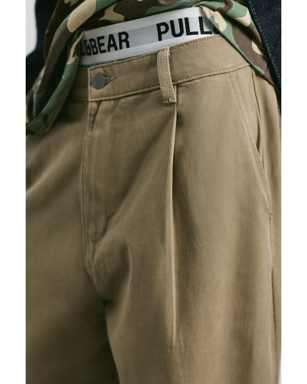 Pull&Bear Natural Baggy Darted Chinos for men