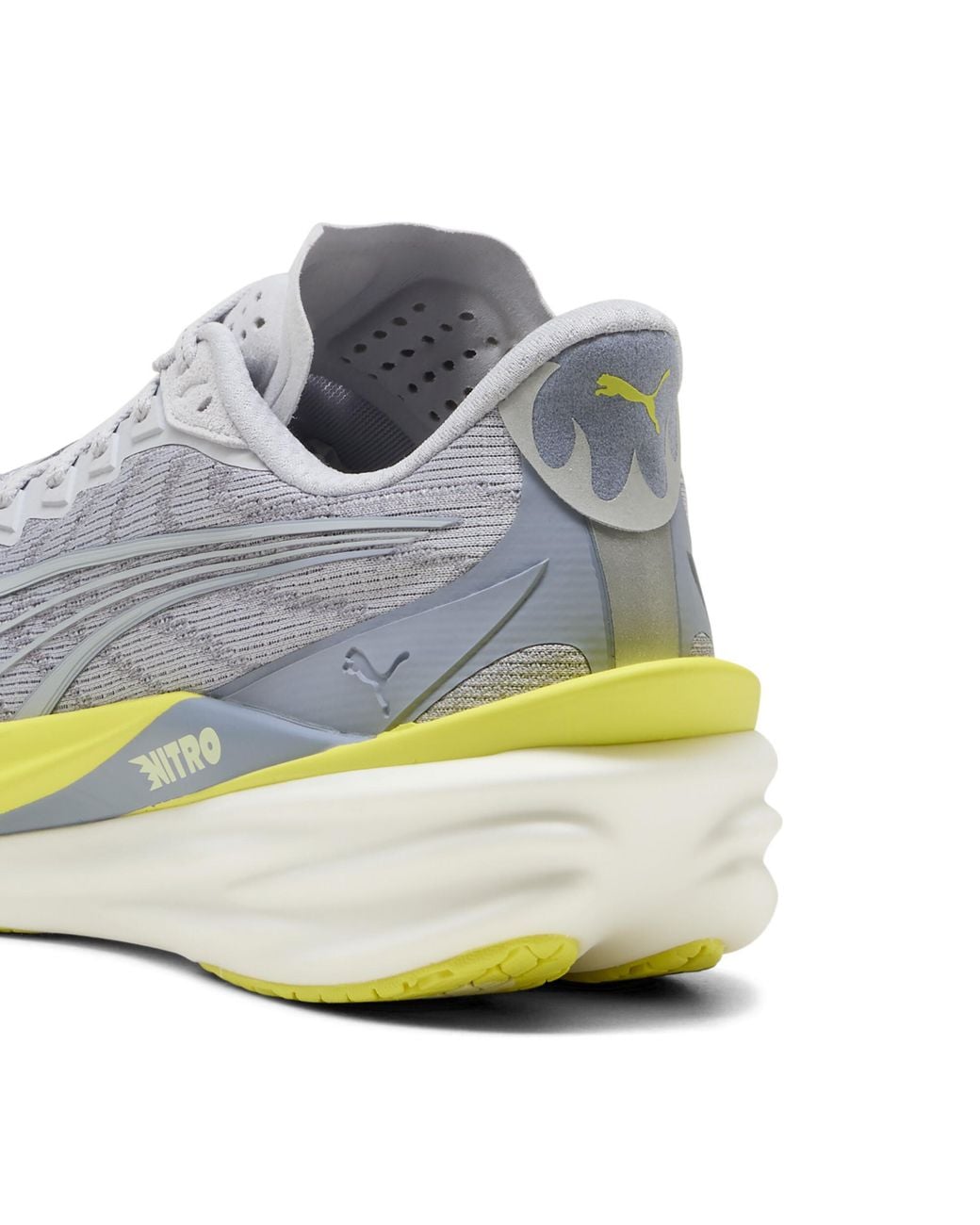 PUMA Blue Deviate Nitro 4 Road Running Shoes for men
