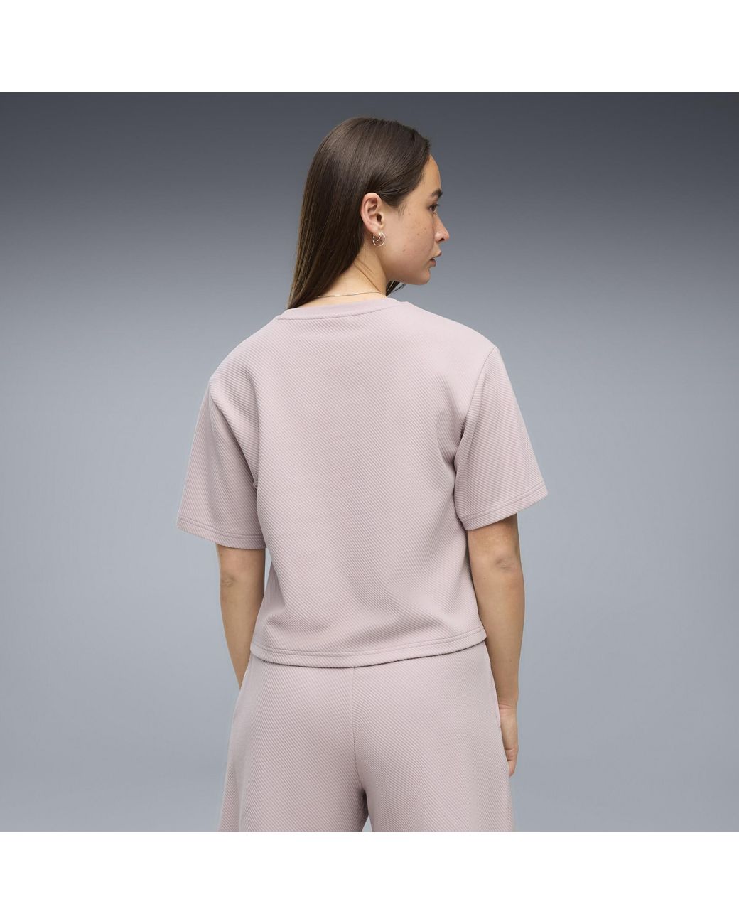T-Shirt Essentials Elevated Dal Taglio Morbido Da Donna, Abbigliamento, Rosa di PUMA in Gray