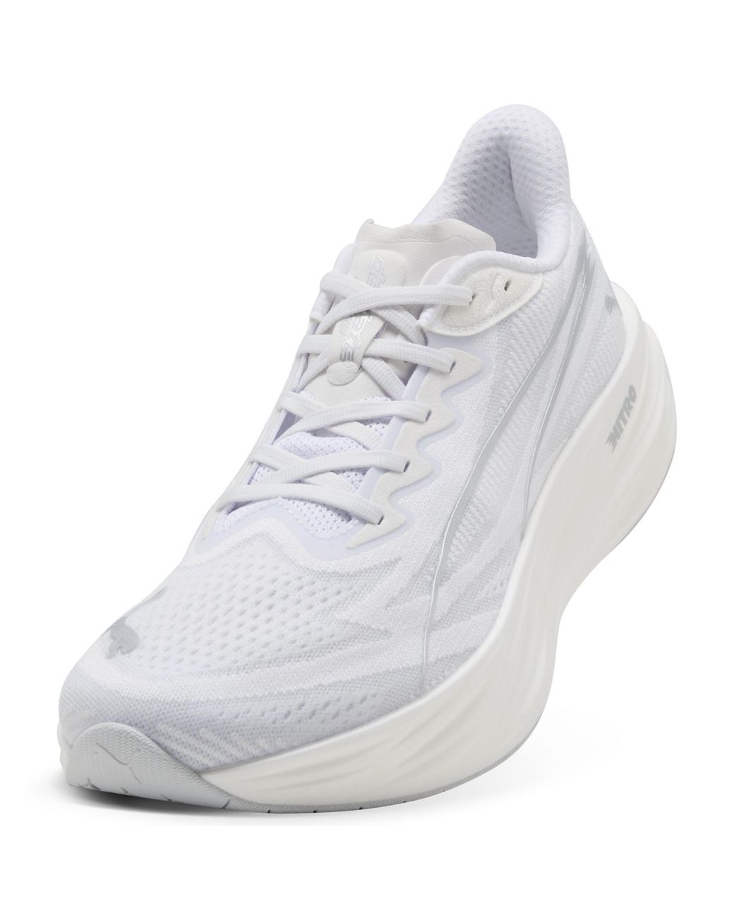 PUMA White Deviate Nitro 4 Road Running Shoes for men