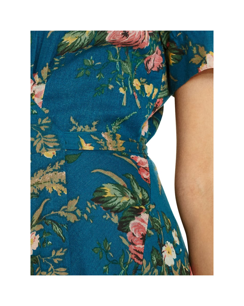 white christmas dresses Cap Sleeved Short Dress in Florals – Reistor main image 0