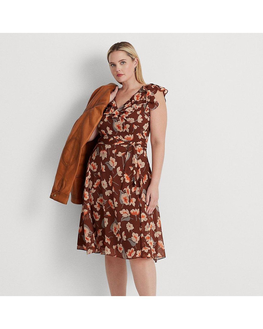 Ralph Lauren Plus Größen - Geblümtes Georgette-Kleid mit Rüschen in Braun |  Lyst DE