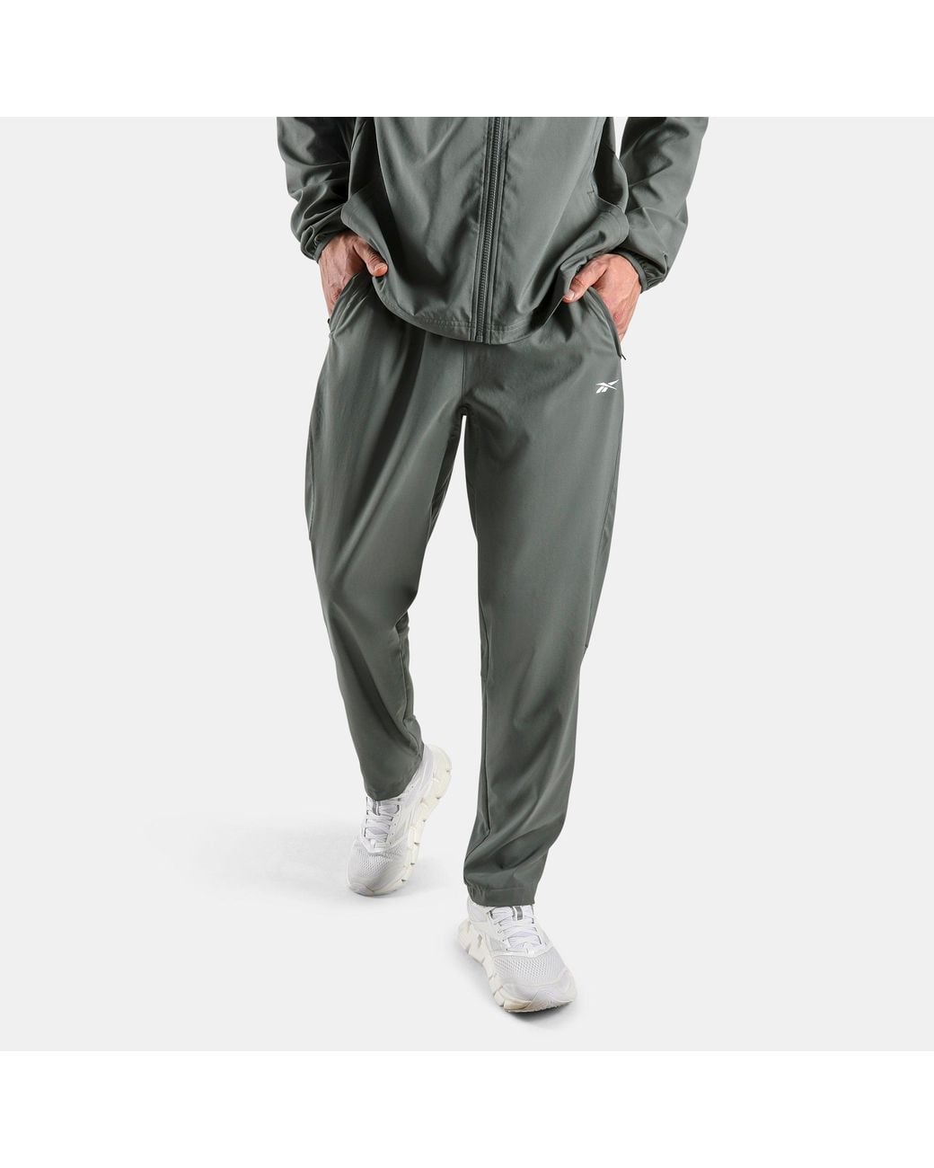 Reebok Id Train Geweven Jogger Broek, Afmeting in het Gray voor heren