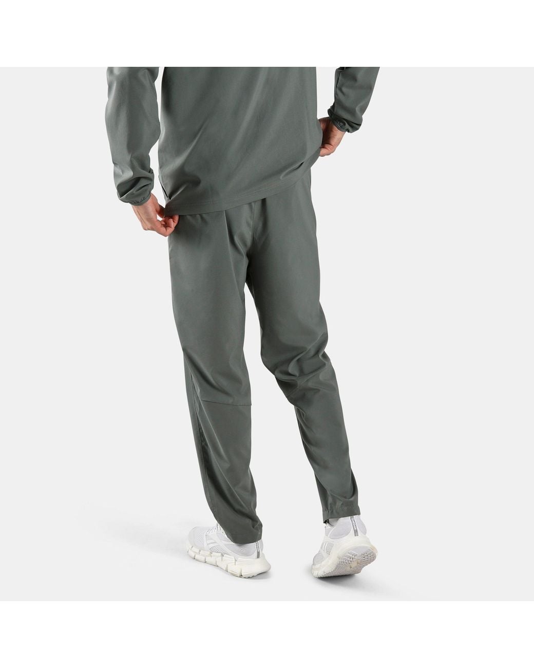 Reebok Id Train Geweven Jogger Broek, Afmeting in het Gray voor heren
