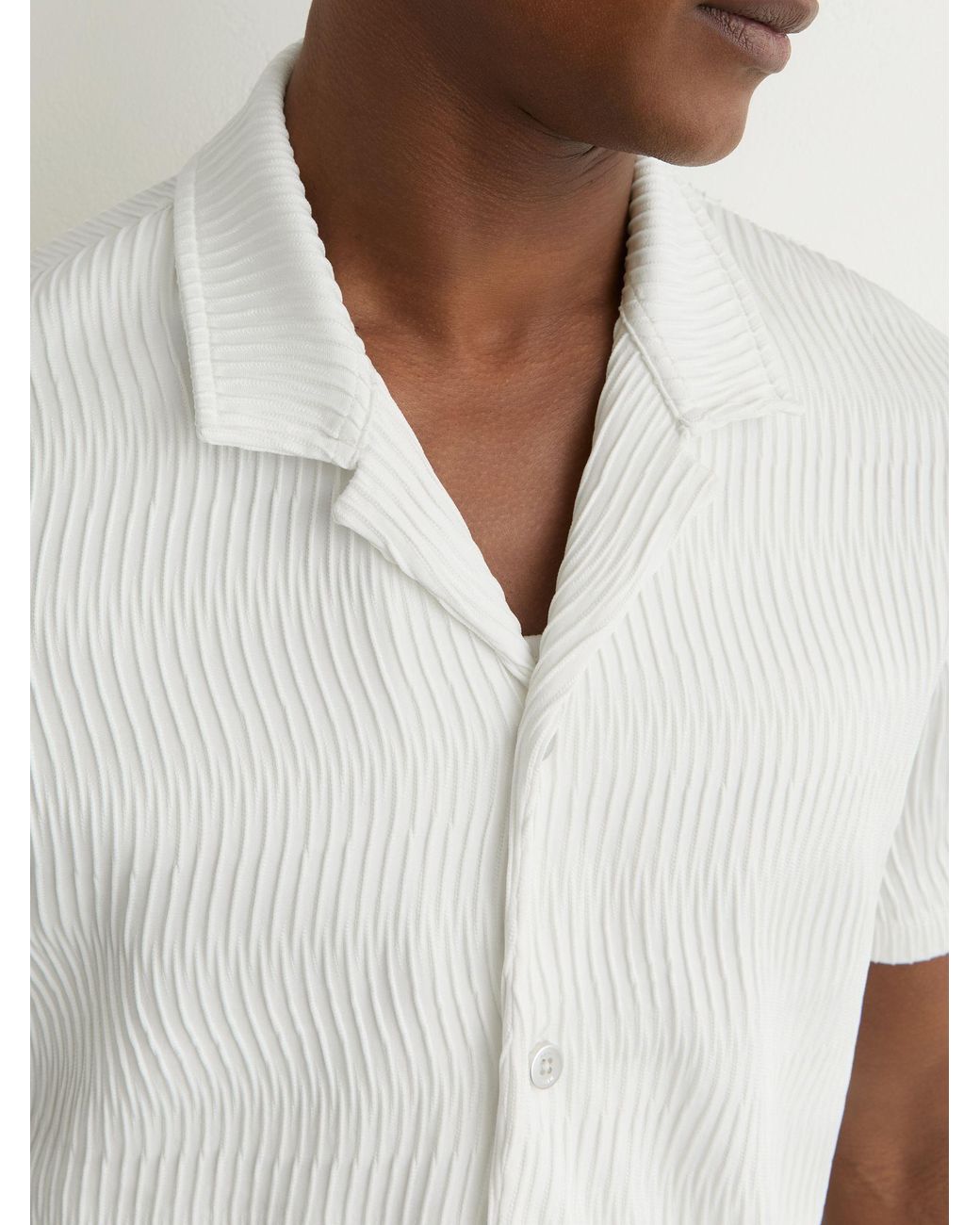 Reiss White Textured-Wave Cuban-Collar Shirt for men